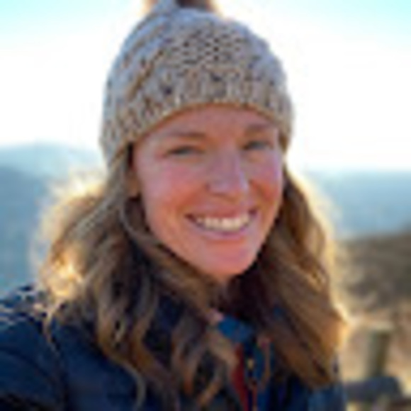 Meet your Posher, Lesley - Picture 1 of 1